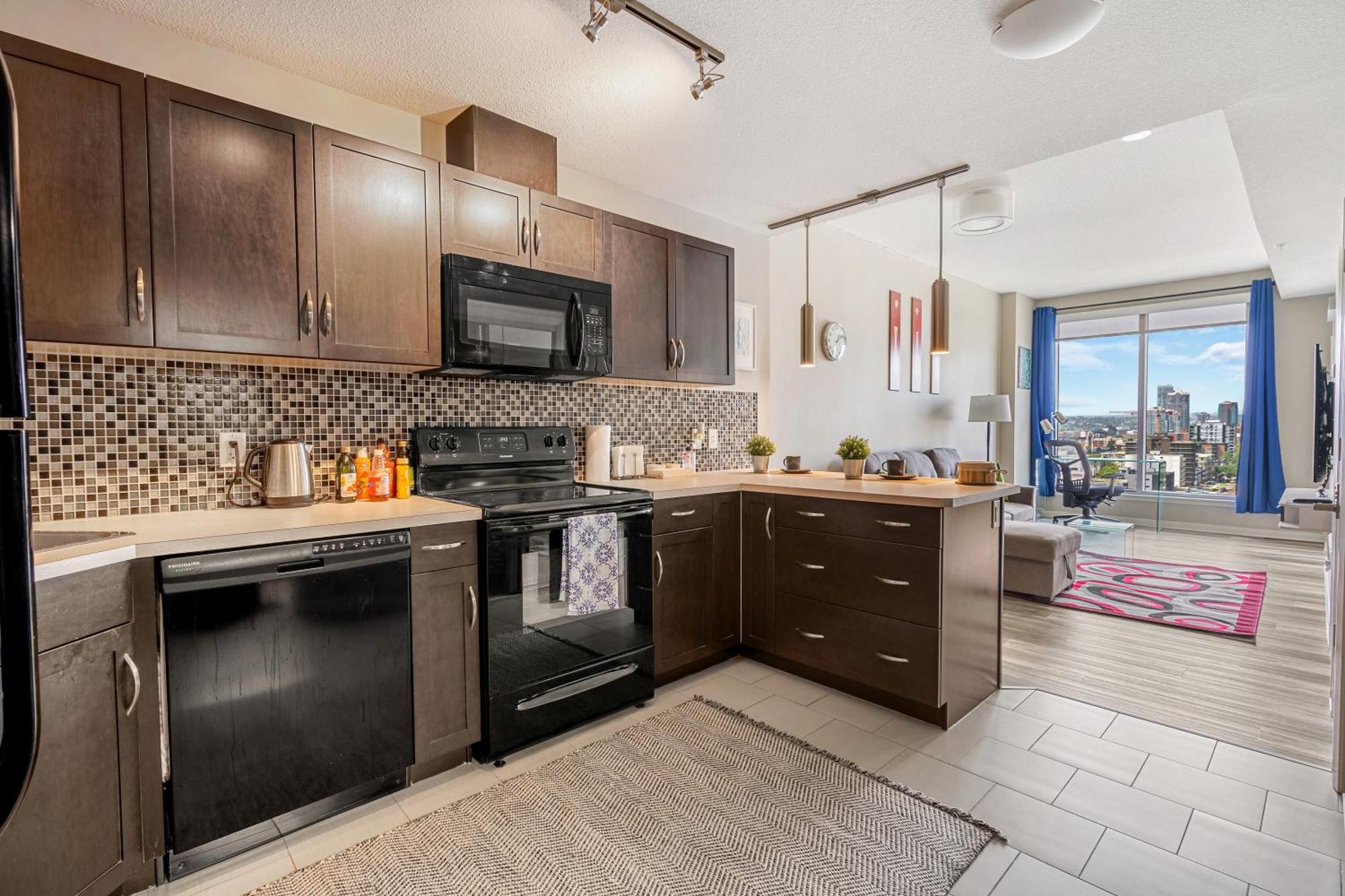 City Centre Retreat - 1Br Condo With Desk Κάλγκαρι Εξωτερικό φωτογραφία